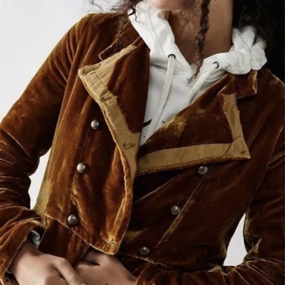 Free People Vintage-Inspired Faye Velvet Jacket - Picture 6 of 10